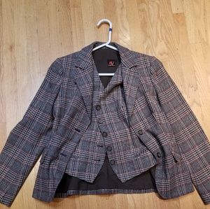 Adrienne Vittadini 2 piece wool blend jacket.